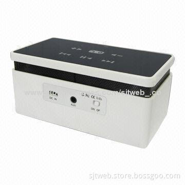 CSR Bluetooth Speaker with Good Sound, Sized 124.7 x 69.6 x 69.356mm